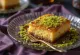 Ревані з фісташками, политий сиропом