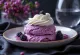 Viennetta Чорна смородина торт-морозиво з білим шоколадом та фруктовим соусом